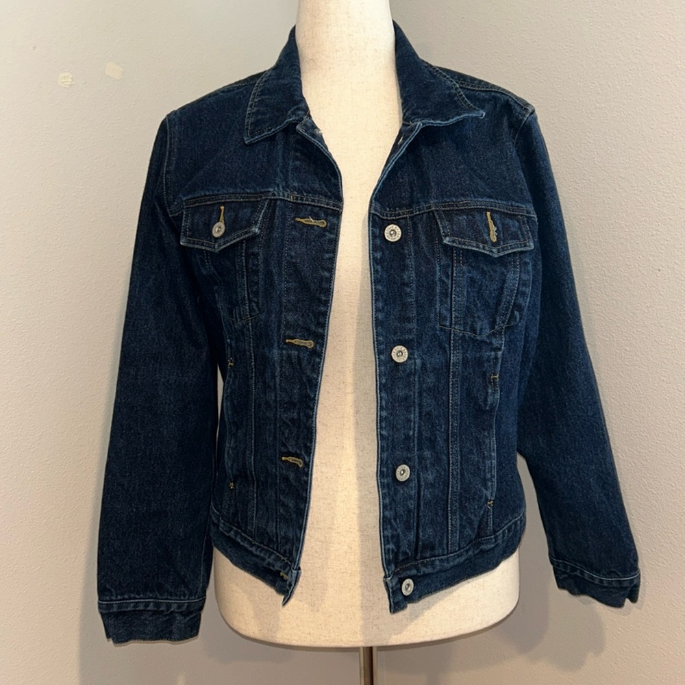 Eddie Bauer blue Jean jacket Size Medium